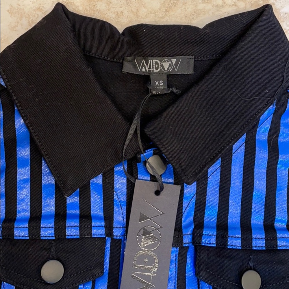 Black & Blue Striped Vest Brand New - Picture 3 of 7